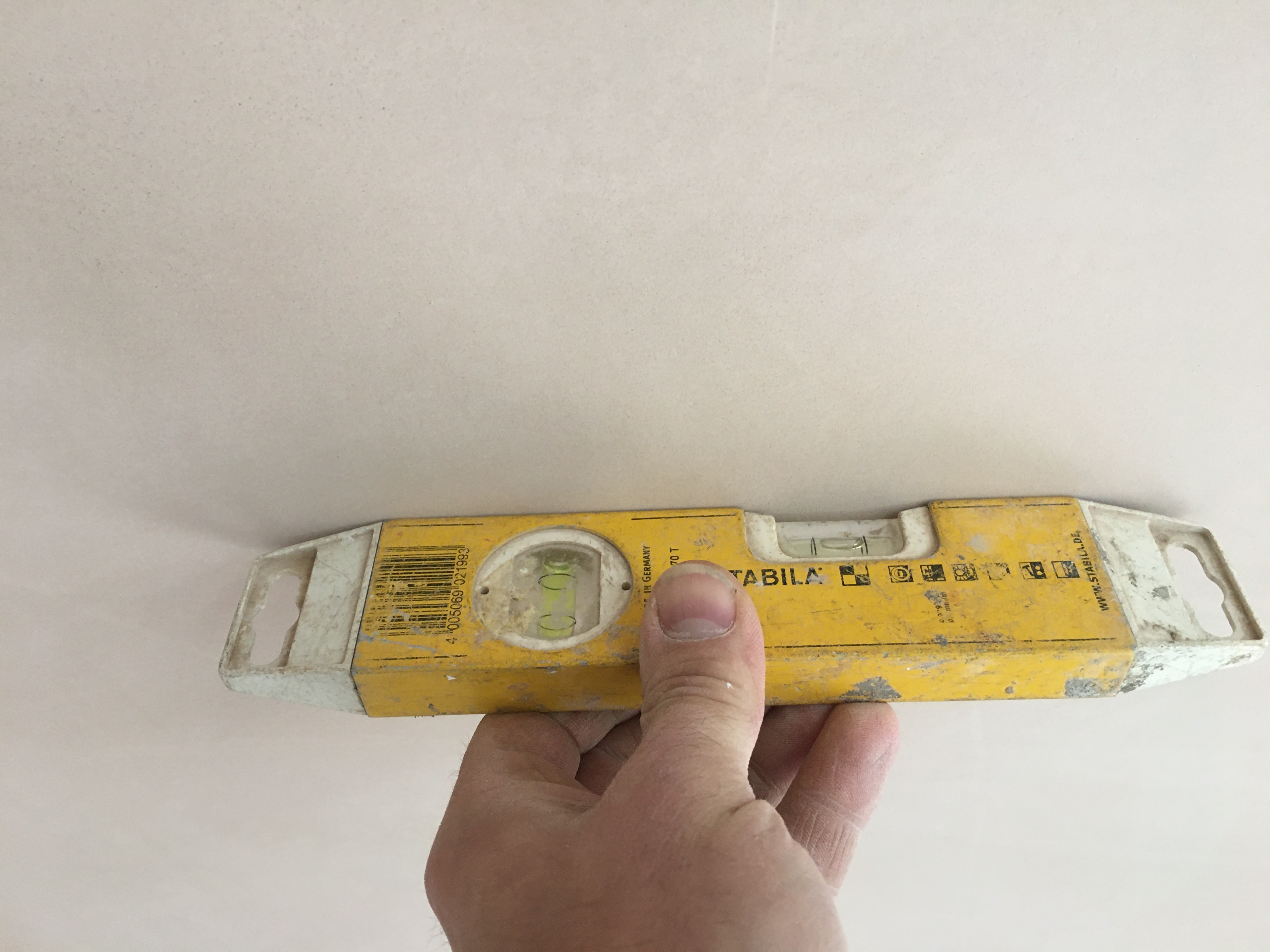 Ceiling flatness after skimming