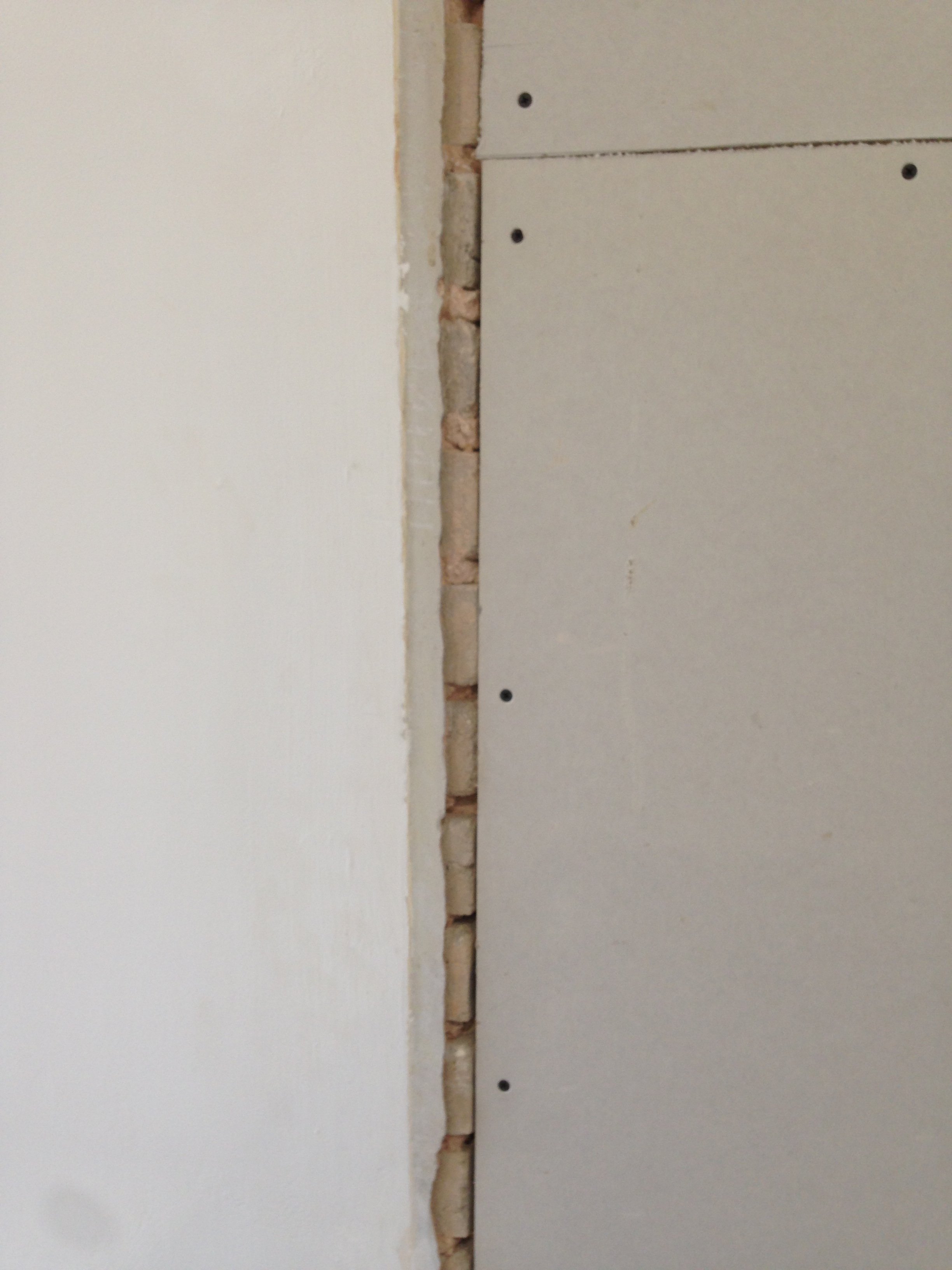 Plastering across a Plasterboard / block threshold