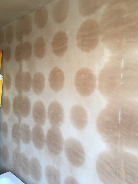 Dot & dab not drying out in new plaster